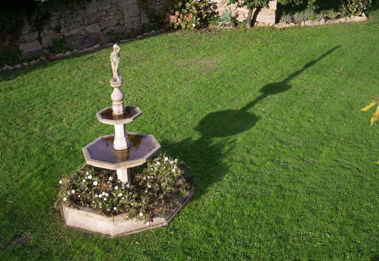Jardines Pazo A Fabrica Guest House Celanova Bagian luar foto