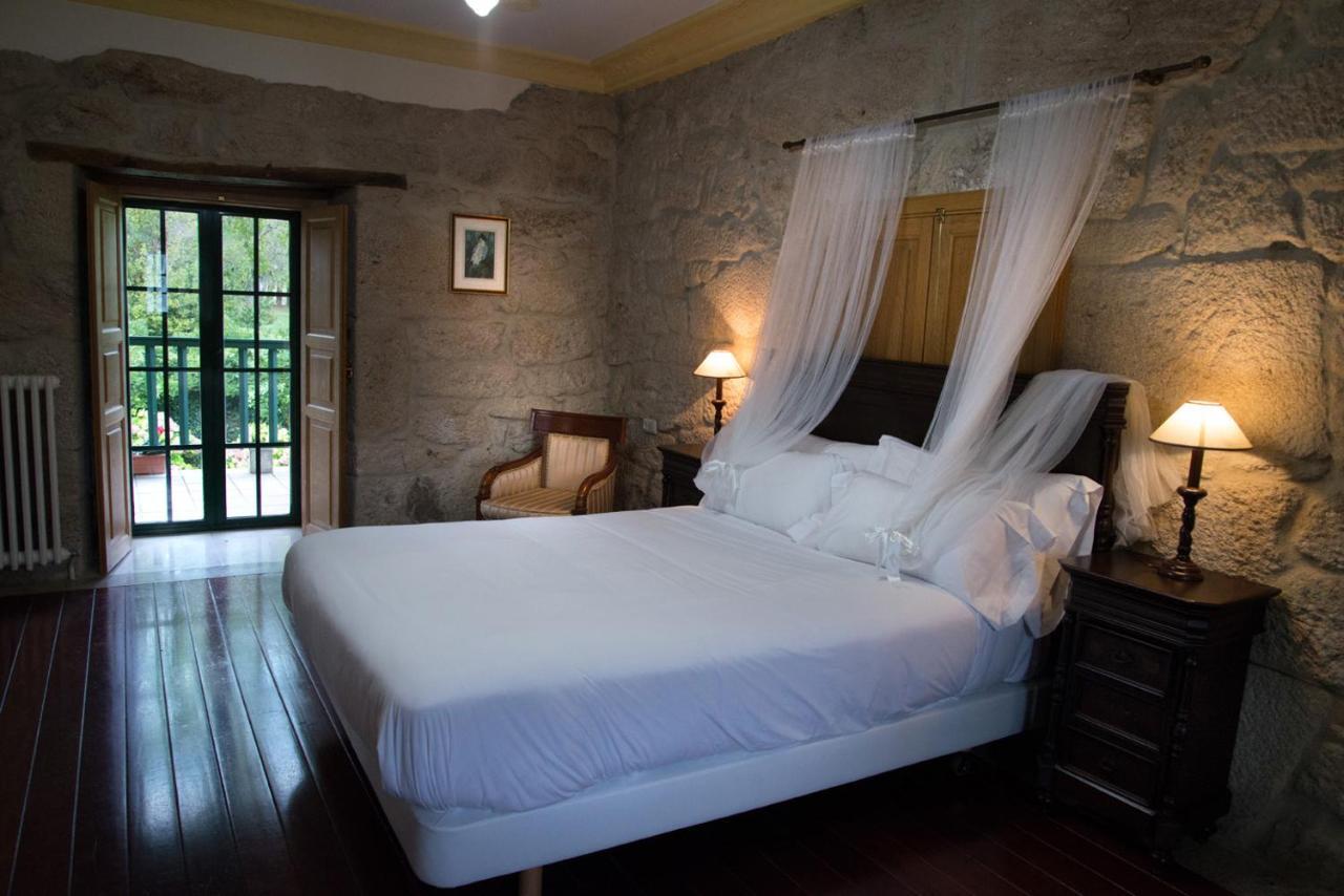 Jardines Pazo A Fabrica Guest House Celanova Bagian luar foto